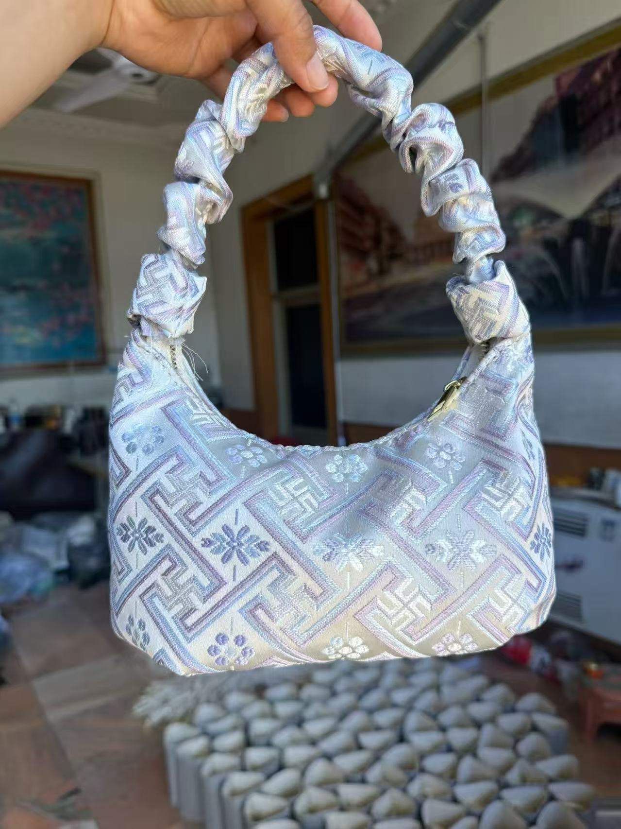 Weaving Embroidered Handbags