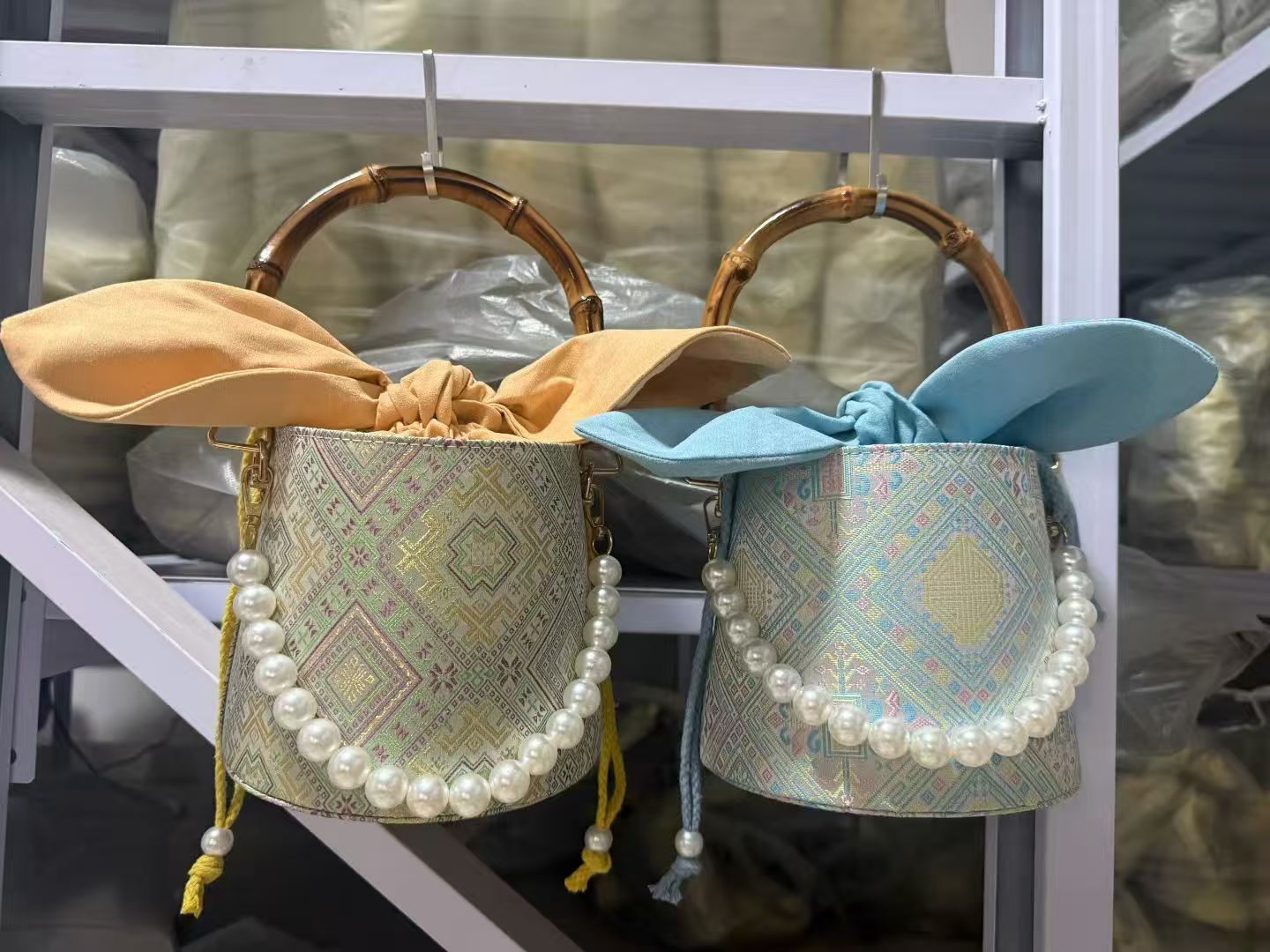 Plastic pearl bag